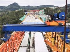 貴州、云南多套架橋機(jī)配裝湖北三思科技安全監(jiān)控系統(tǒng)